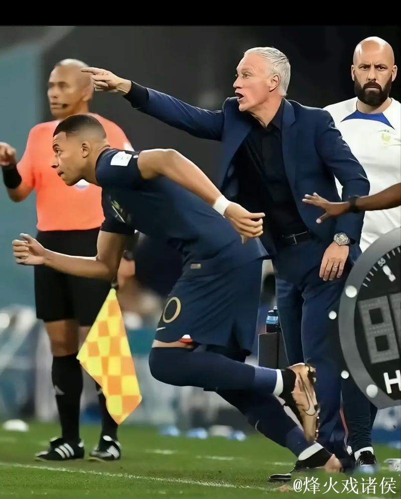 记者:抽签前与德尚交流,教练们都避免分在小组 记者:抽签前与德尚交流,教练们都避免分在小组